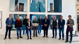 Die Mitglieder des Auswahlgremiums treffen sich in der Kunstakademie